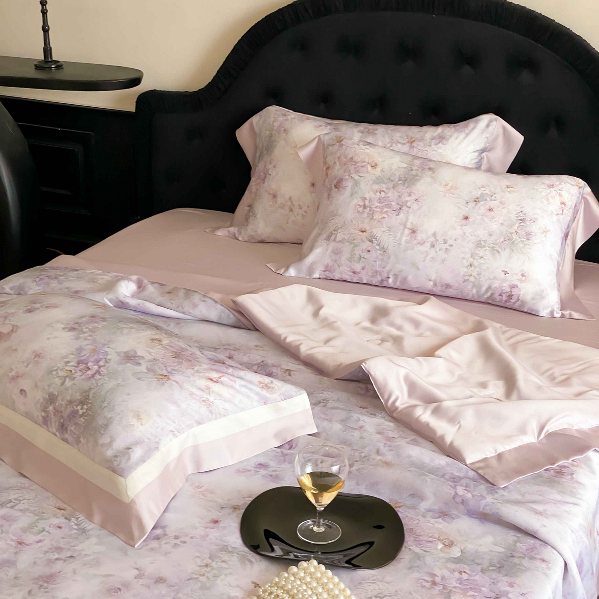 91家纺网 家纺一手货源 找家纺 太古汇家居 2025新款兰精天丝活性数码印花夏被系列 瑾尚花语-紫色