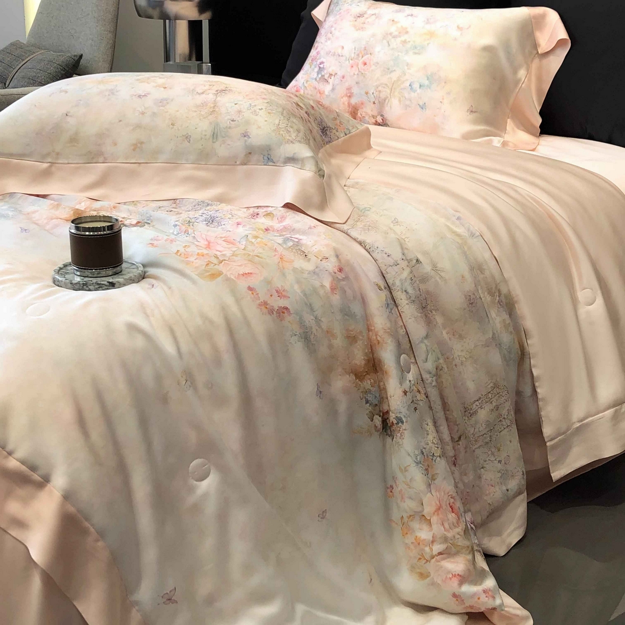 91家纺网 家纺一手货源 找家纺 太古汇家居 2025新款兰精天丝活性数码印花夏被系列 云瑾-优雅玉