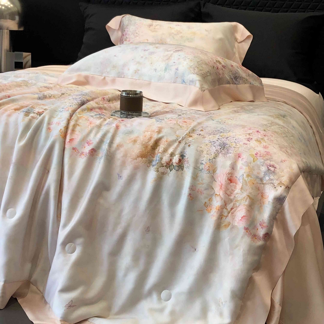 91家纺网 家纺一手货源 找家纺 太古汇家居 2025新款兰精天丝活性数码印花夏被系列 云瑾-优雅玉