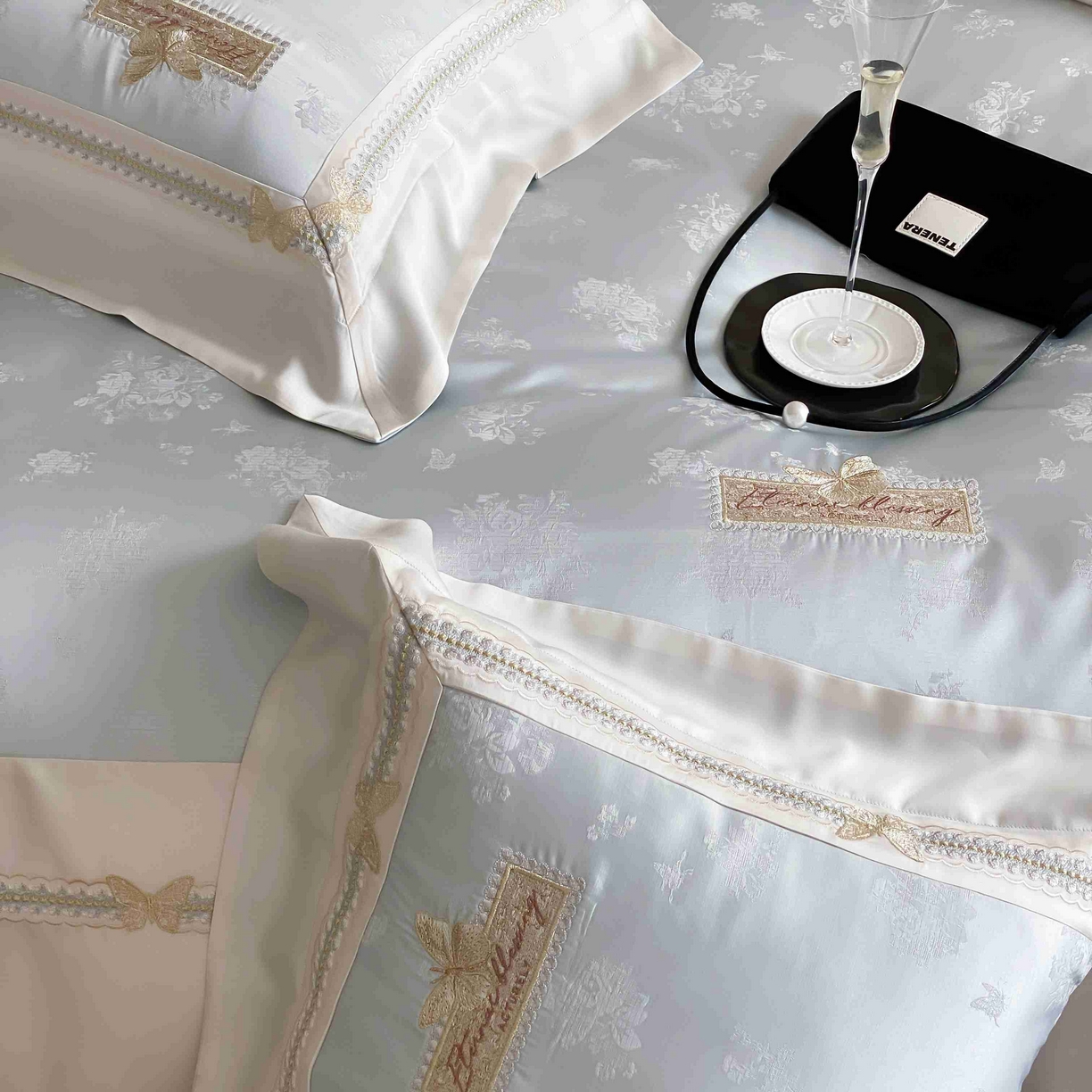 91家纺网 家纺一手货源 找家纺 （总）太古汇家居 2025新款天丝高精密提花+绣花“花间蝶影”系列四件套