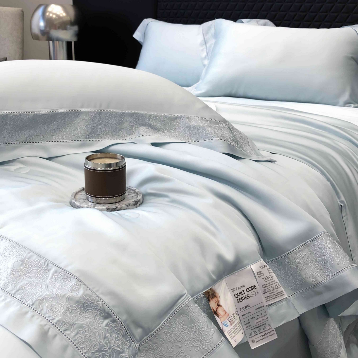 91家纺网 家纺一手货源 找家纺 太古汇家居 2025新款天丝镂空夏被“芙蕾特”系列 芙蕾特-水蓝