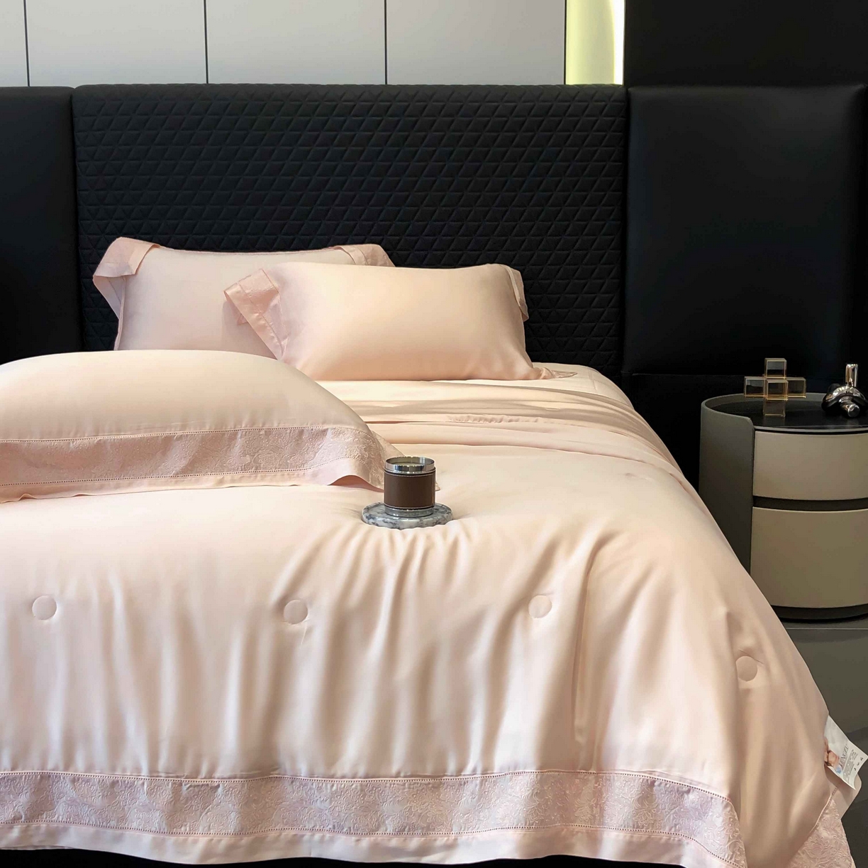 91家纺网 家纺一手货源 找家纺 太古汇家居 2025新款天丝镂空夏被“芙蕾特”系列 芙蕾特-玉粉