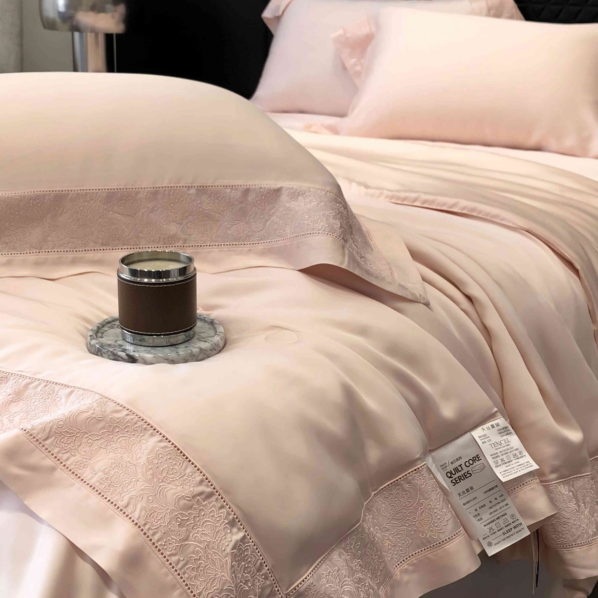 91家纺网 家纺一手货源 找家纺 太古汇家居 2025新款天丝镂空夏被“芙蕾特”系列 芙蕾特-玉粉