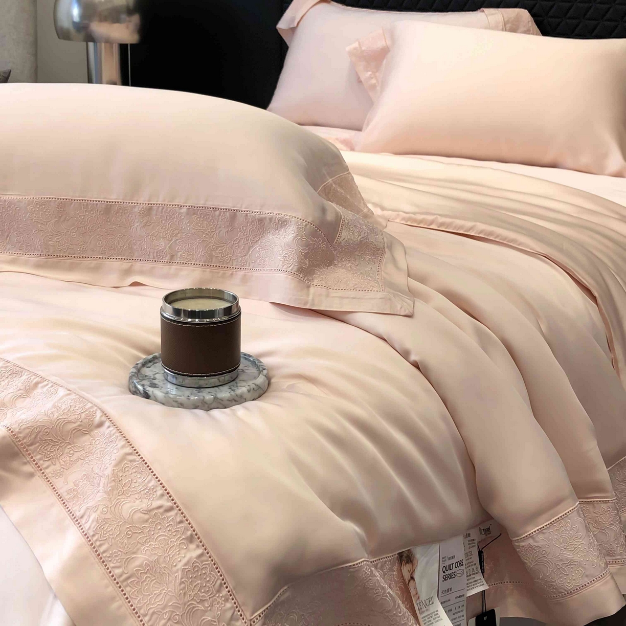 91家纺网 家纺一手货源 找家纺 太古汇家居 2025新款天丝镂空夏被“芙蕾特”系列 芙蕾特-玉粉