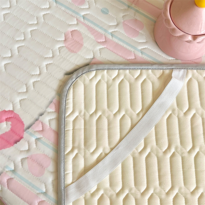 91家纺网 家纺一手货源 找家纺 韩都家居 2025春夏新款ins大版卡通乳胶席凉席席子（包含买家秀）草莓卡通猫