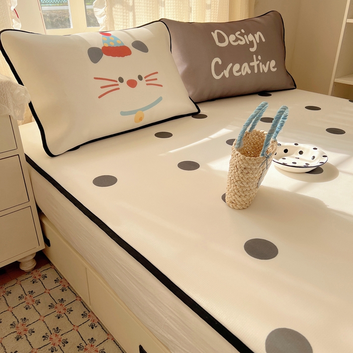 91家纺网 家纺一手货源 找家纺 顾里家纺 2025新款韩式Chic风冰感牛奶丝软席席子 会员➖5元 波点猫咪