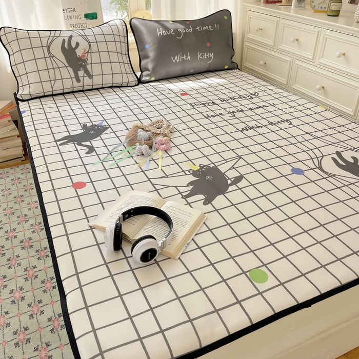 91家纺网 家纺一手货源 找家纺 顾里家纺 2025新款韩式Chic风冰感牛奶丝软席席子 会员➖5元 捕梦黑猫