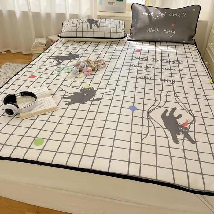 91家纺网 家纺一手货源 找家纺 顾里家纺 2025新款韩式Chic风冰感牛奶丝软席席子 会员➖5元 捕梦黑猫