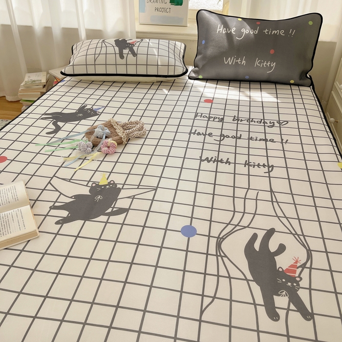 91家纺网 家纺一手货源 找家纺 顾里家纺 2025新款韩式Chic风冰感牛奶丝软席席子 会员➖5元 捕梦黑猫