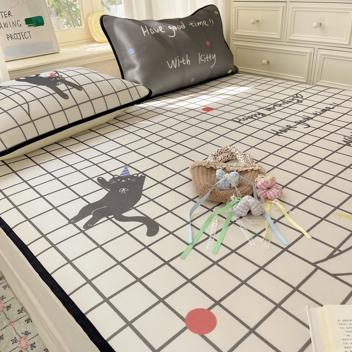 91家纺网 家纺一手货源 找家纺 顾里家纺 2025新款韩式Chic风冰感牛奶丝软席席子 会员➖5元 捕梦黑猫