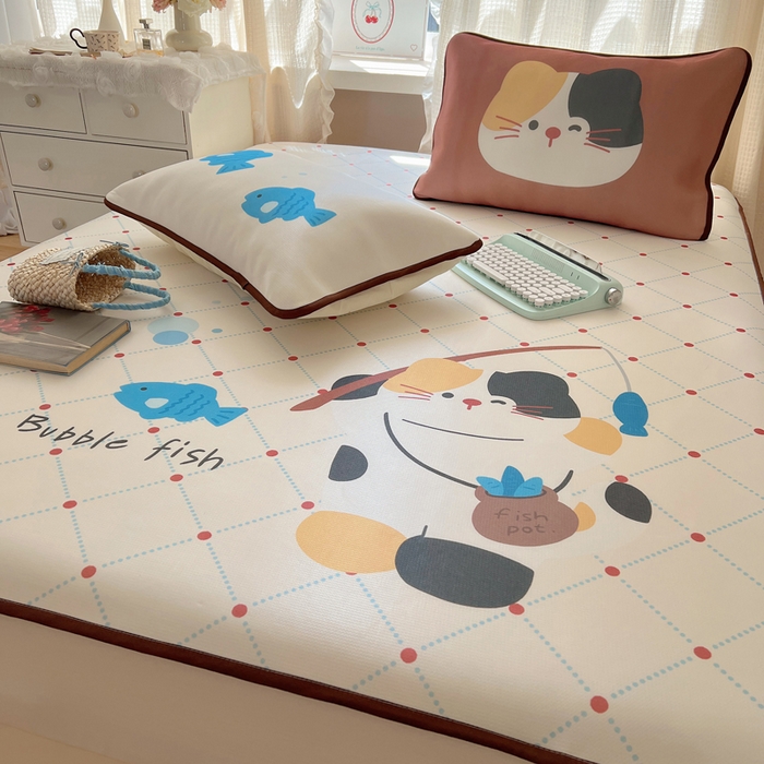 91家纺网 家纺一手货源 找家纺 顾里家纺 2025新款韩式Chic风冰感牛奶丝软席席子 会员➖5元 钓鱼小猫