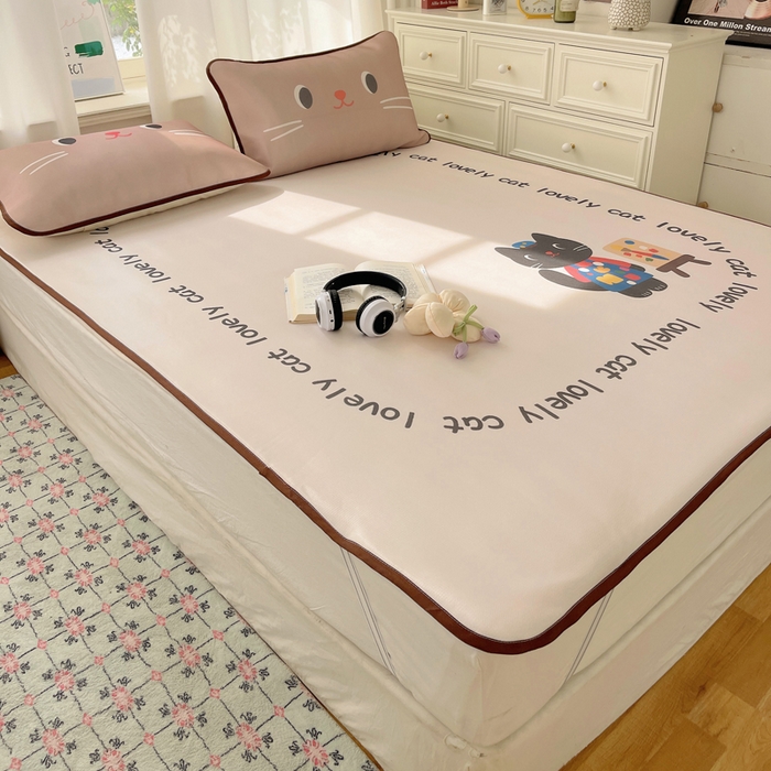 91家纺网 家纺一手货源 找家纺 顾里家纺 2025新款韩式Chic风冰感牛奶丝软席席子 会员➖5元 画师小猫