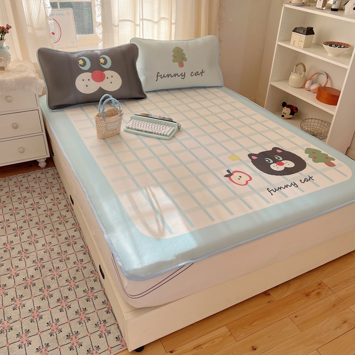 91家纺网 家纺一手货源 找家纺 顾里家纺 2025新款韩式Chic风冰感牛奶丝软席席子 会员➖5元 蓝格黑猫