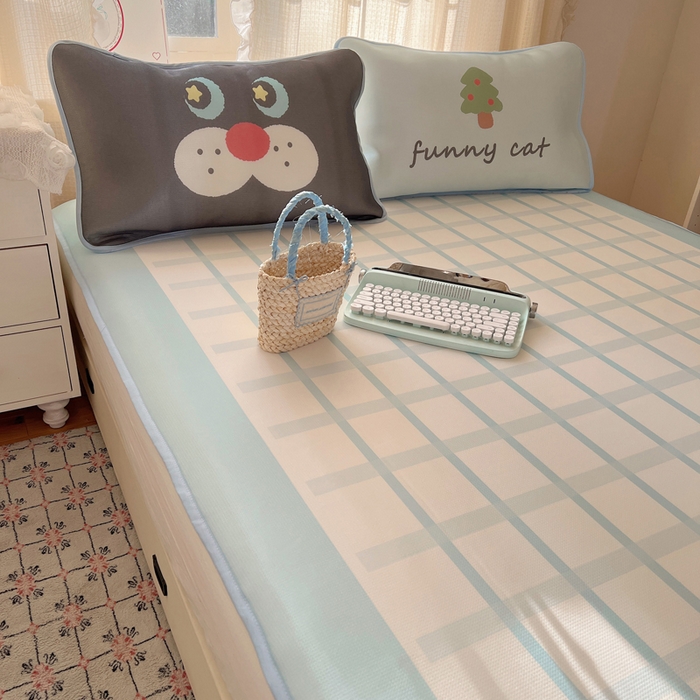 91家纺网 家纺一手货源 找家纺 顾里家纺 2025新款韩式Chic风冰感牛奶丝软席席子 会员➖5元 蓝格黑猫