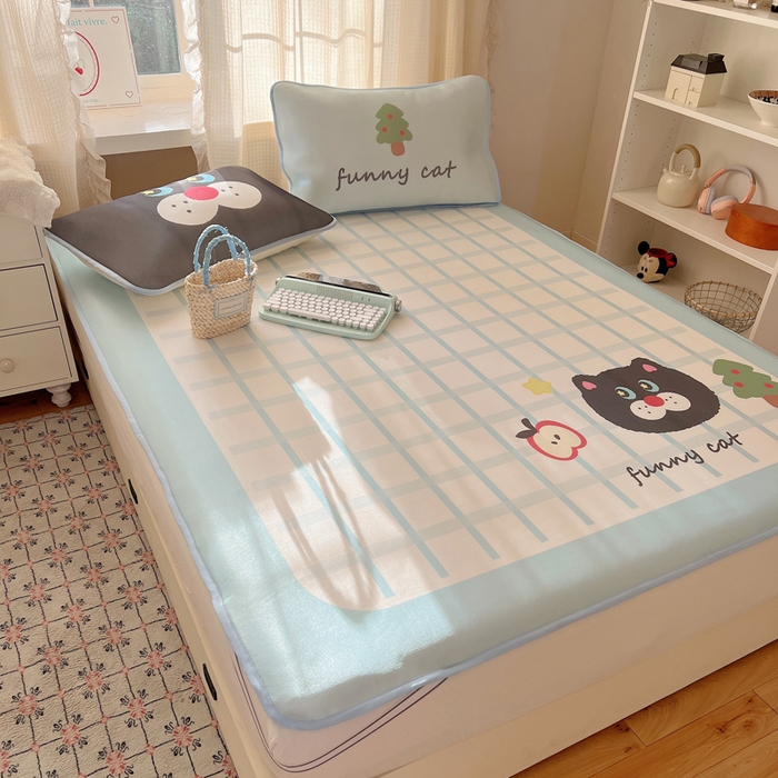 91家纺网 家纺一手货源 找家纺 顾里家纺 2025新款韩式Chic风冰感牛奶丝软席席子 会员➖5元 蓝格黑猫