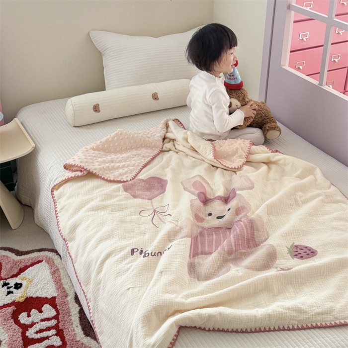91家纺网 家纺一手货源 找家纺 暖生活 2025新款全棉纯棉皱皱纱大版多功能豆豆被夏被夏凉被空调被 小兔宝宝