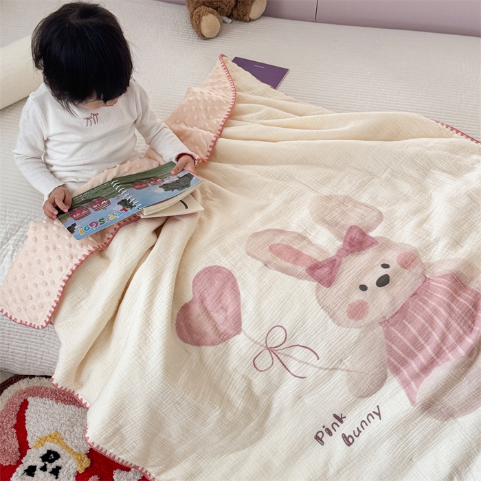 91家纺网 家纺一手货源 找家纺 暖生活 2025新款全棉纯棉皱皱纱大版多功能豆豆被夏被夏凉被空调被 小兔宝宝