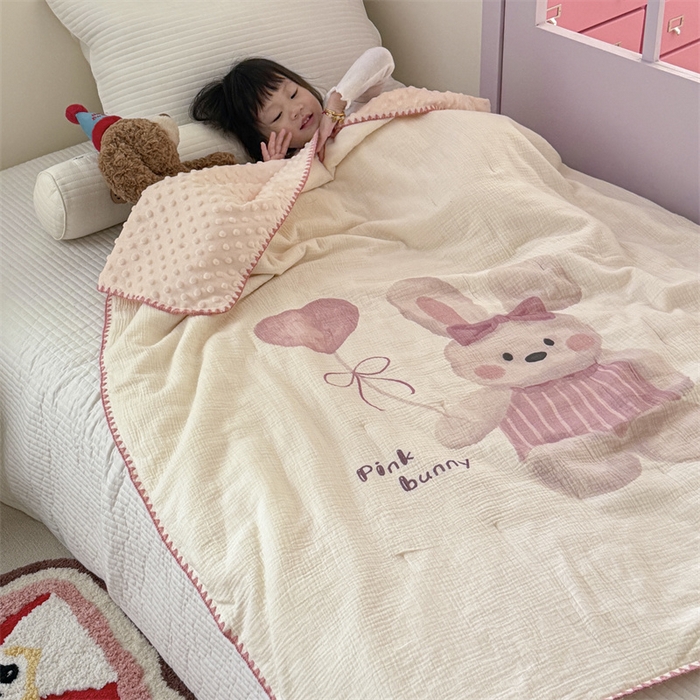 91家纺网 家纺一手货源 找家纺 暖生活 2025新款全棉纯棉皱皱纱大版多功能豆豆被夏被夏凉被空调被 小兔宝宝