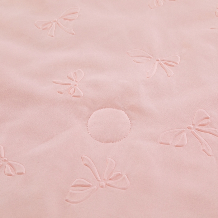 91家纺网 家纺一手货源 找家纺 宝宝纱2025新款5D压花针织水洗棉夏被 半夏粉