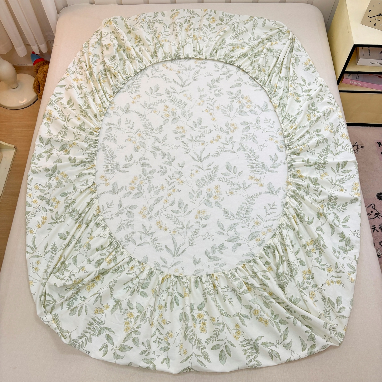 91家纺网 家纺一手货源 找家纺 大吉 2025新款全棉印花床笠 花间