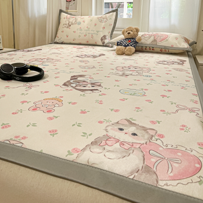 91家纺网 家纺一手货源 找家纺 （总）慕澄家纺 2025新款小清新萌宠系列碳光冰丝凉席