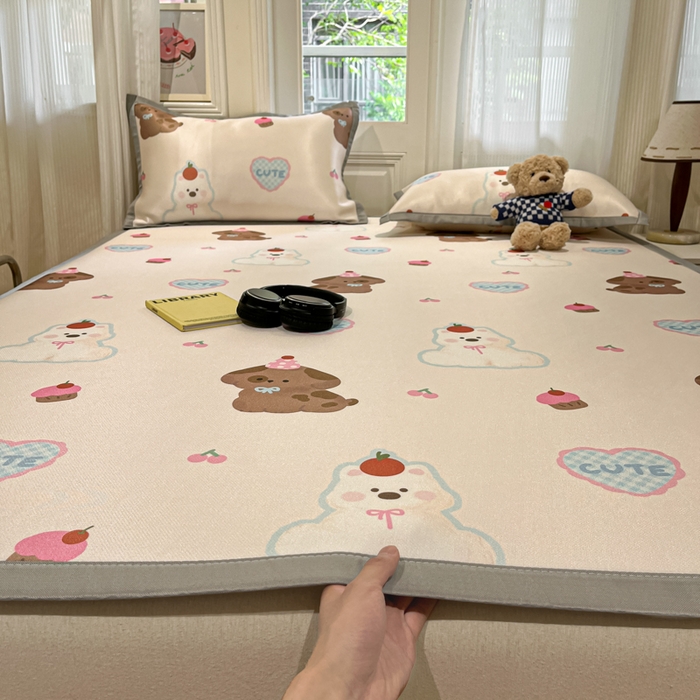 91家纺网 家纺一手货源 找家纺 （总）慕澄家纺 2025新款小清新萌宠系列碳光冰丝凉席