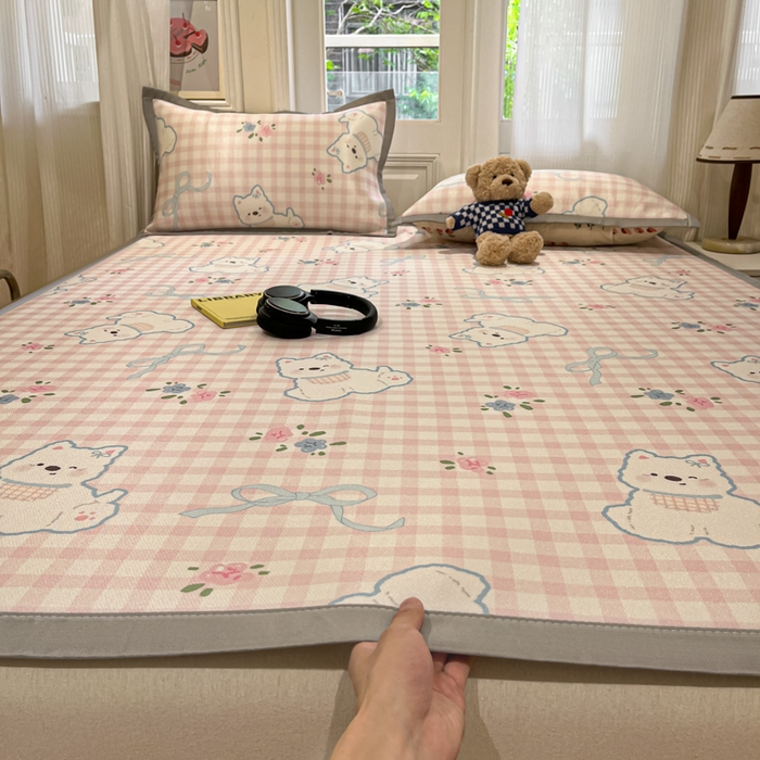 91家纺网 家纺一手货源 找家纺 （总）慕澄家纺 2025新款小清新萌宠系列碳光冰丝凉席