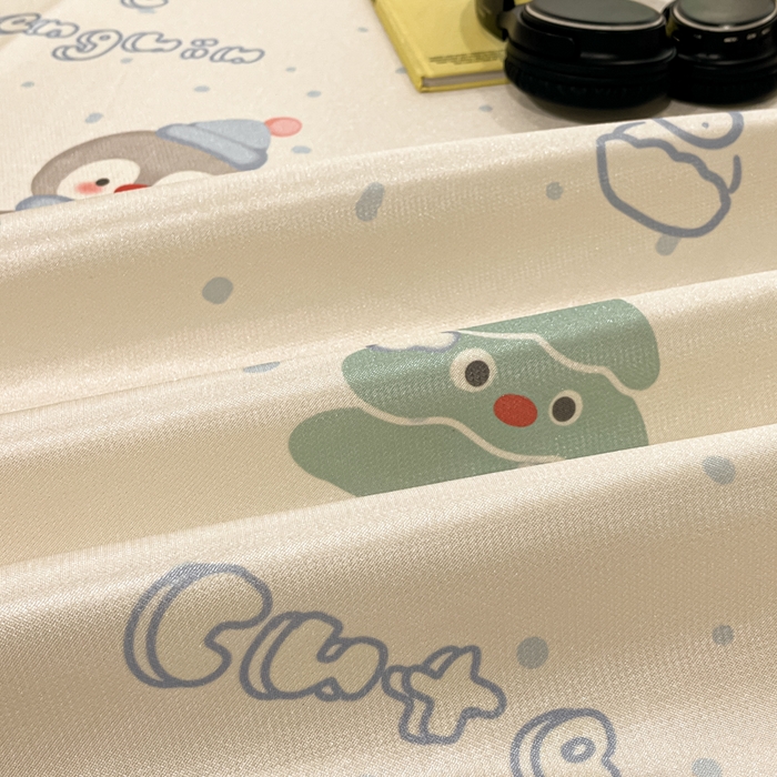 91家纺网 家纺一手货源 找家纺 慕澄家纺 2025新款小清新萌宠系列碳光冰丝凉席 宠宠企鹅