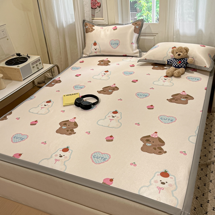 91家纺网 家纺一手货源 找家纺 慕澄家纺 2025新款小清新萌宠系列碳光冰丝凉席 蛋糕甜心犬