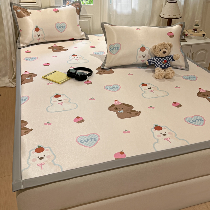 91家纺网 家纺一手货源 找家纺 慕澄家纺 2025新款小清新萌宠系列碳光冰丝凉席 蛋糕甜心犬