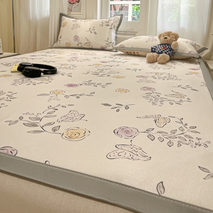 91家纺网 家纺一手货源 找家纺 慕澄家纺 2025新款小清新萌宠系列碳光冰丝凉席 花间