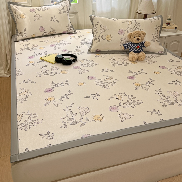 91家纺网 家纺一手货源 找家纺 慕澄家纺 2025新款小清新萌宠系列碳光冰丝凉席 花间