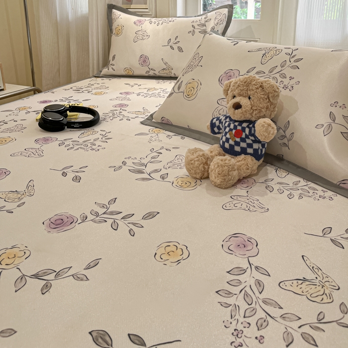 91家纺网 家纺一手货源 找家纺 慕澄家纺 2025新款小清新萌宠系列碳光冰丝凉席 花间