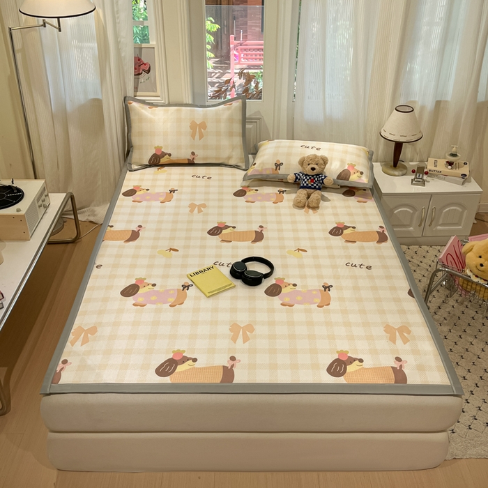 91家纺网 家纺一手货源 找家纺 慕澄家纺 2025新款小清新萌宠系列碳光冰丝凉席 欢乐犬