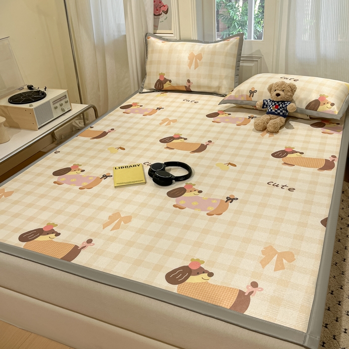 91家纺网 家纺一手货源 找家纺 慕澄家纺 2025新款小清新萌宠系列碳光冰丝凉席 欢乐犬