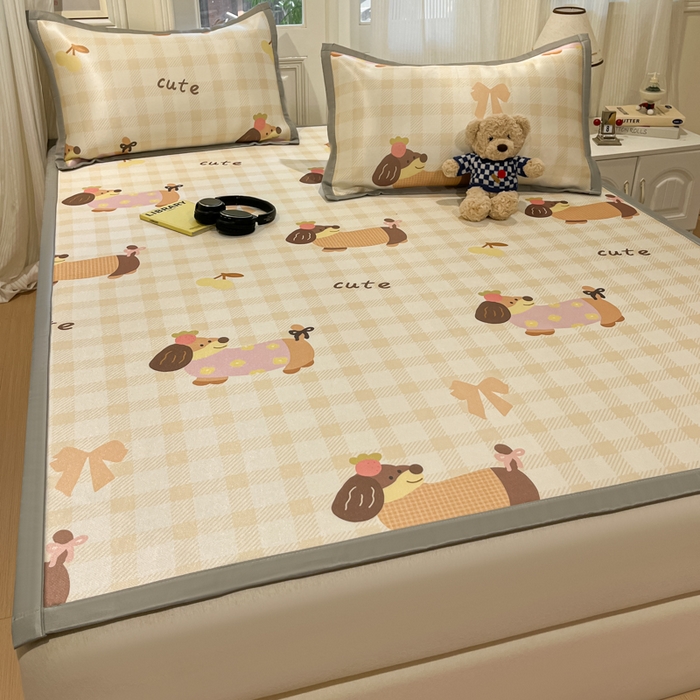 91家纺网 家纺一手货源 找家纺 慕澄家纺 2025新款小清新萌宠系列碳光冰丝凉席 欢乐犬