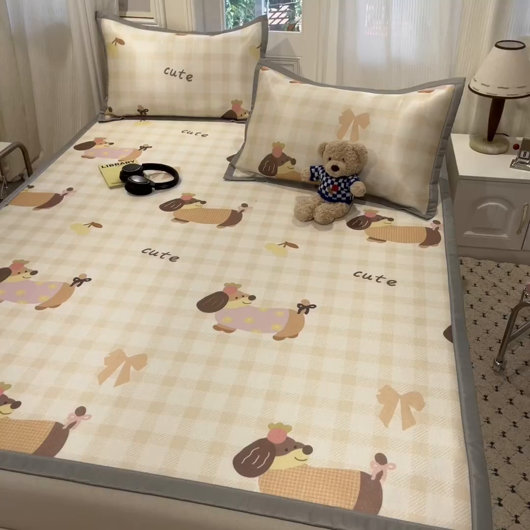 91家纺网 家纺一手货源 找家纺 慕澄家纺 2025新款小清新萌宠系列碳光冰丝凉席 欢乐犬