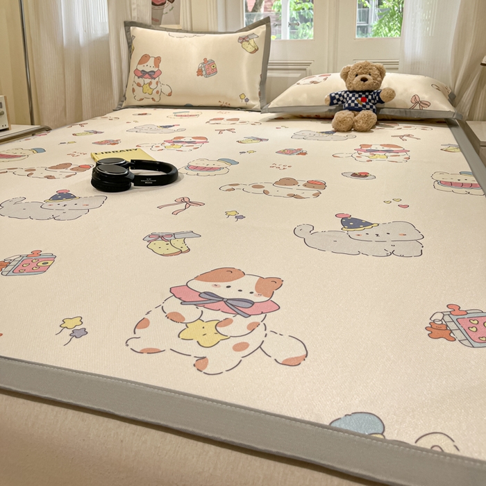 91家纺网 家纺一手货源 找家纺 慕澄家纺 2025新款小清新萌宠系列碳光冰丝凉席 猫猫礼物