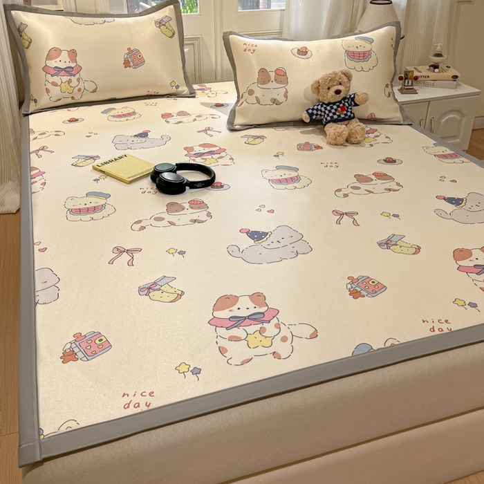 91家纺网 家纺一手货源 找家纺 慕澄家纺 2025新款小清新萌宠系列碳光冰丝凉席 猫猫礼物