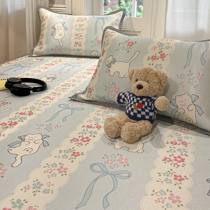 91家纺网 家纺一手货源 找家纺 慕澄家纺 2025新款小清新萌宠系列碳光冰丝凉席 撒娇猫咪