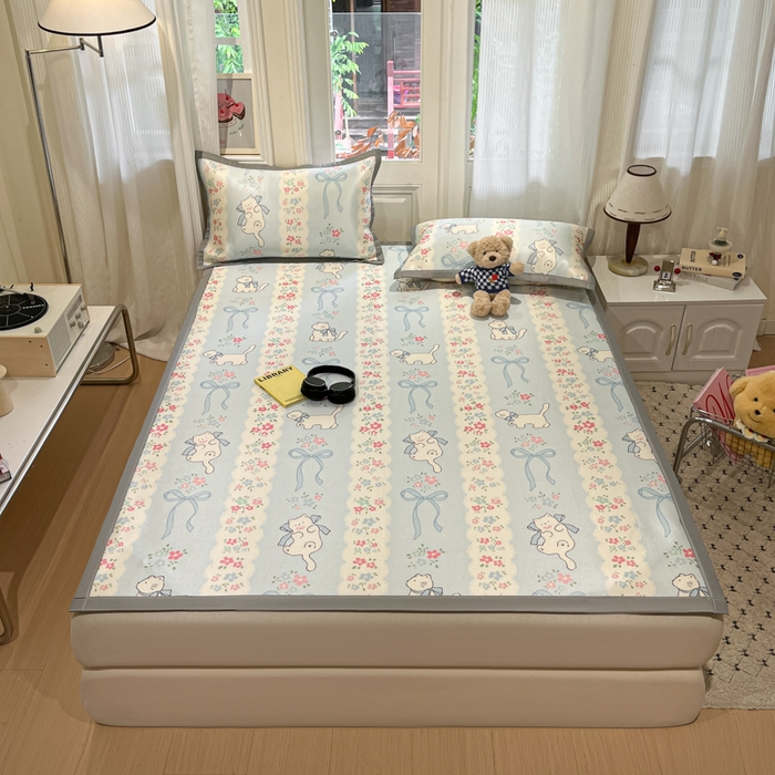 91家纺网 家纺一手货源 找家纺 慕澄家纺 2025新款小清新萌宠系列碳光冰丝凉席 撒娇猫咪