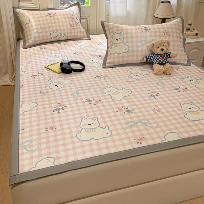 91家纺网 家纺一手货源 找家纺 慕澄家纺 2025新款小清新萌宠系列碳光冰丝凉席 西高地