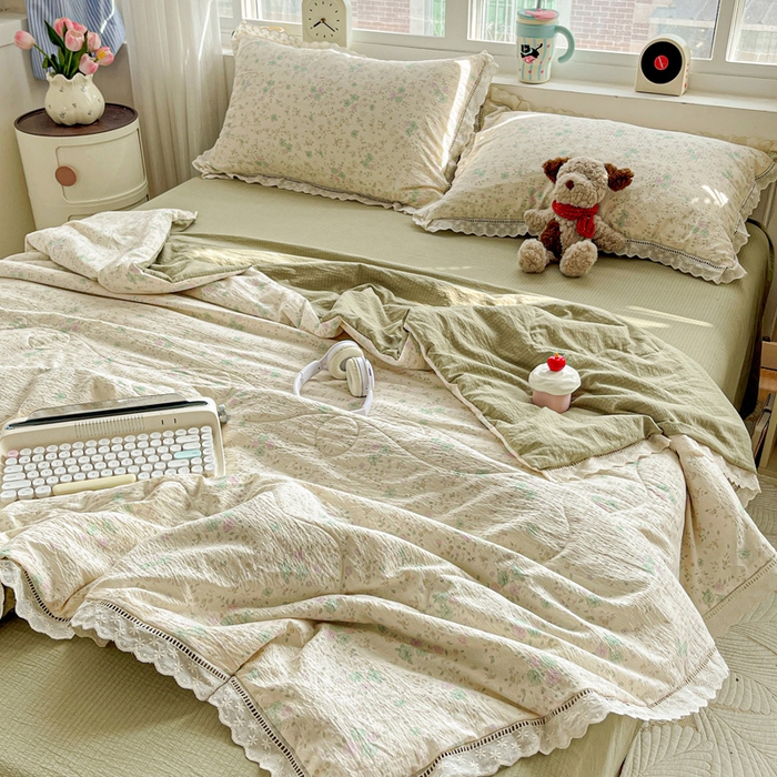 91家纺网 家纺一手货源 找家纺 恋之语 2025春夏新款云感全棉纯棉花边款夏被夏凉被空调被四件套套件 微凉薄荷