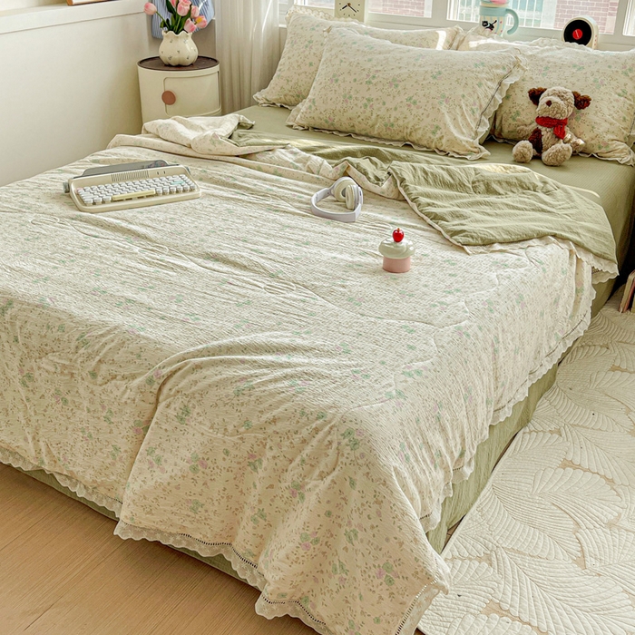 91家纺网 家纺一手货源 找家纺 恋之语 2025春夏新款云感全棉纯棉花边款夏被夏凉被空调被四件套套件 微凉薄荷