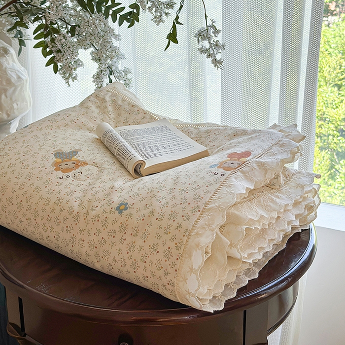 91家纺网 家纺一手货源 找家纺 麦伦家居 2025新款全棉双层纱镂空花边夏被夏凉被空调被-系列二 夏被-丛林小狮子