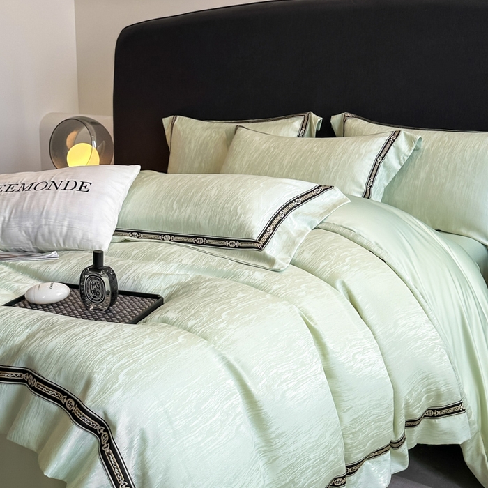 91家纺网 家纺一手货源 找家纺 帝王家纺 2025新款轻奢风双面水洗天丝提花刺绣四件套 嫩绿