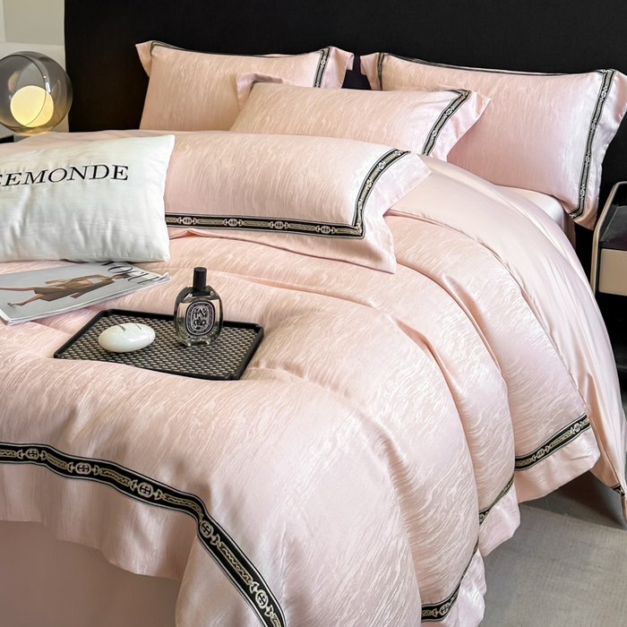 91家纺网 家纺一手货源 找家纺 帝王家纺 2025新款轻奢风双面水洗天丝提花刺绣四件套 藕粉