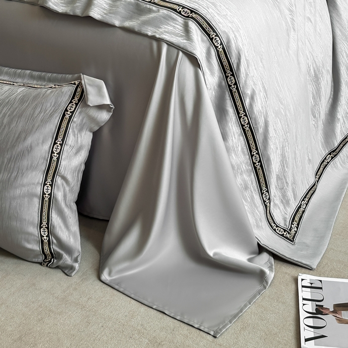 91家纺网 家纺一手货源 找家纺 帝王家纺 2025新款轻奢风双面水洗天丝提花刺绣四件套 浅灰