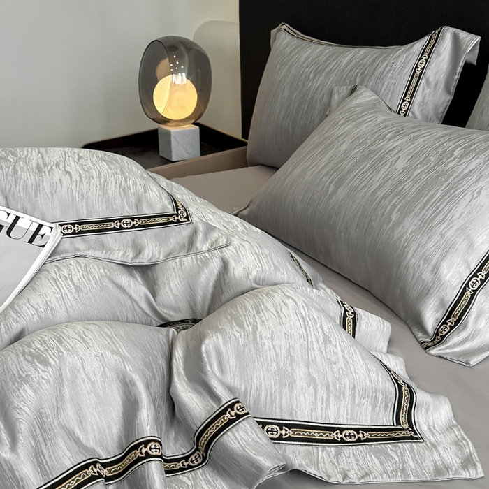 91家纺网 家纺一手货源 找家纺 帝王家纺 2025新款轻奢风双面水洗天丝提花刺绣四件套 浅灰