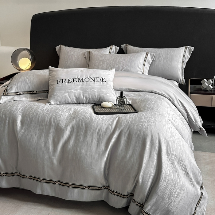 91家纺网 家纺一手货源 找家纺 帝王家纺 2025新款轻奢风双面水洗天丝提花刺绣四件套 浅灰